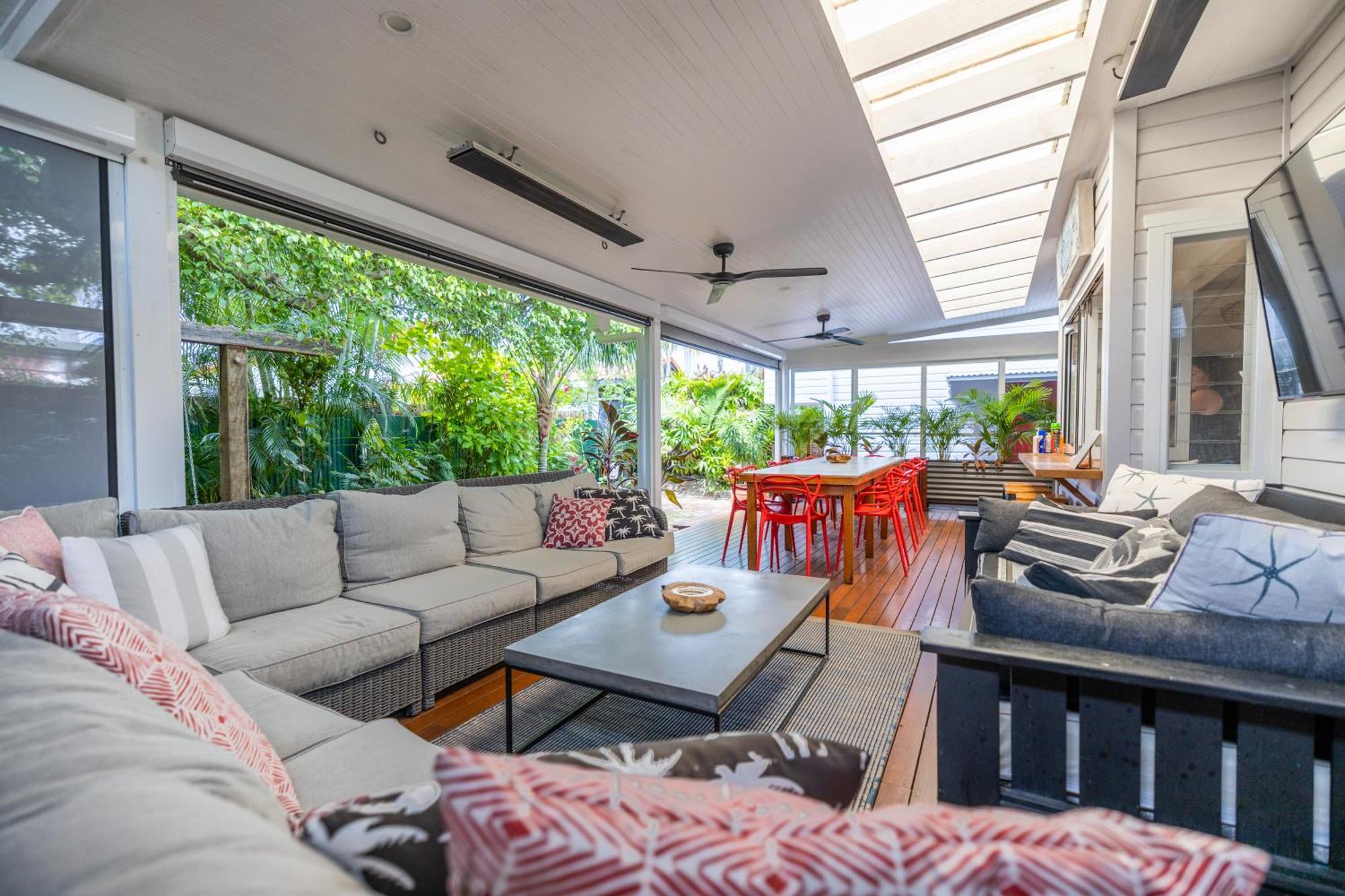 Barbara's Guesthouse Teluk Byron Bagian luar foto