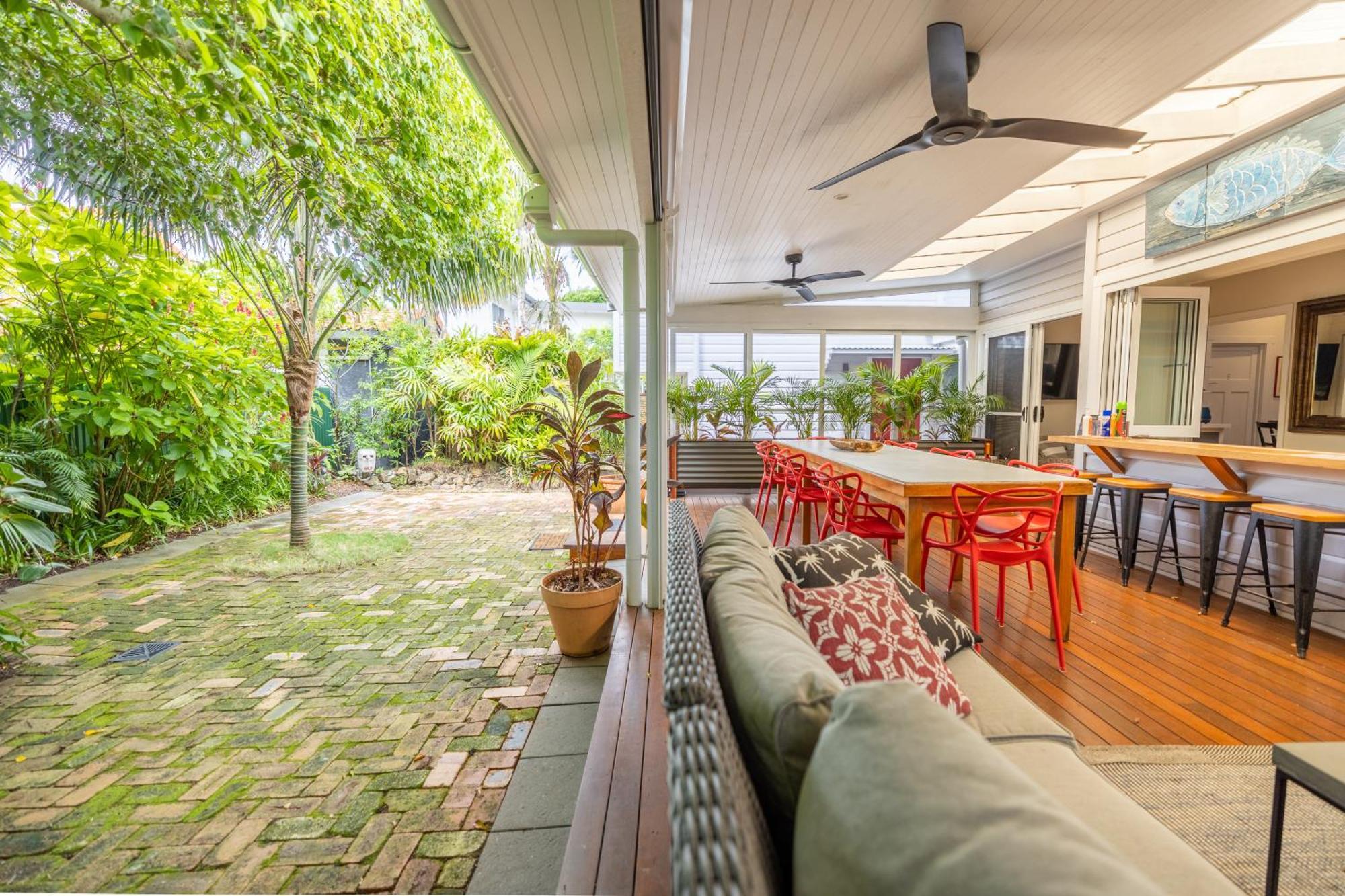 Barbara's Guesthouse Teluk Byron Bagian luar foto